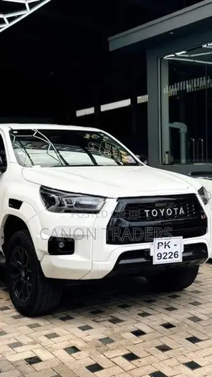 Hilux Gr Rocco Travo Hamer Electric Roll Shutter with Bar