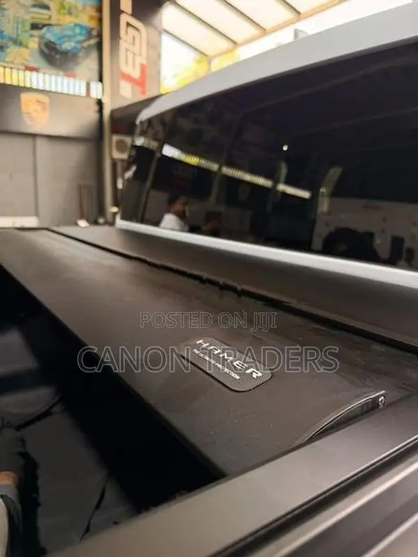 Hilux Travo Hamer Manual with Electric Roll Shutter