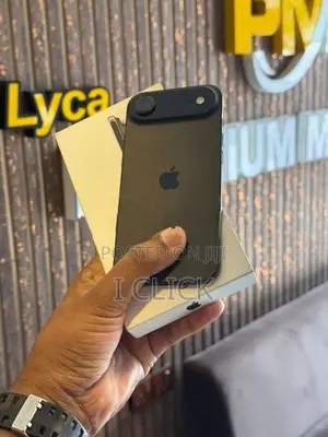 Apple iPhone Air 256GB (Used)