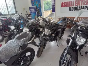 Yamaha FZs V2 Black Metallic 2026