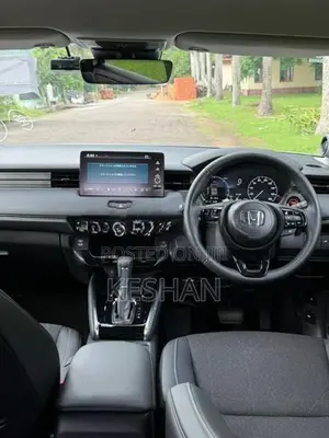 Honda Vezel Z Premium 2025