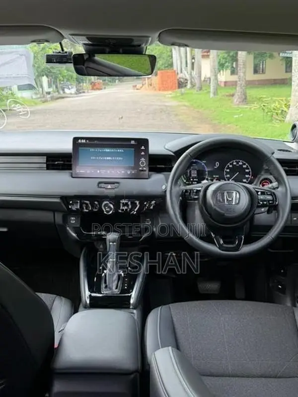Honda Vezel Z Premium 2025