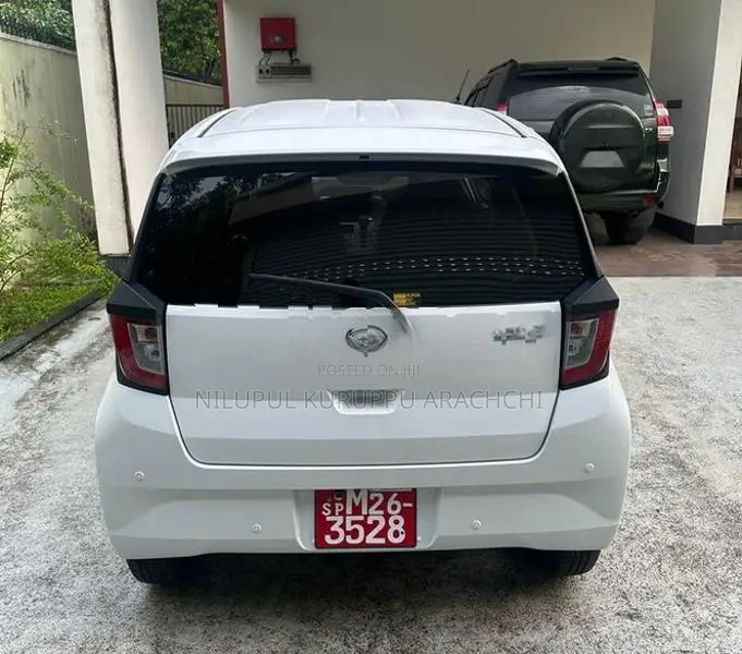 Daihatsu Mira G Grade 2025