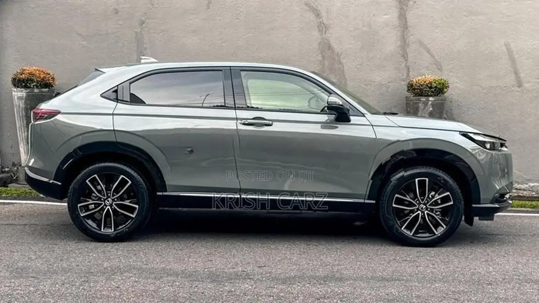 Honda Vezel Z 1.5L HEV 2025