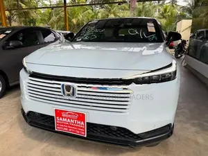 Honda Vezel Z Play Moonroof 2024
