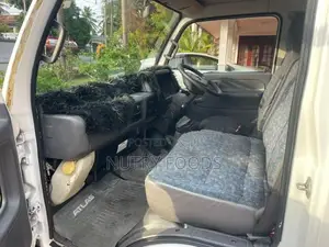 Nissan Atlas 1999