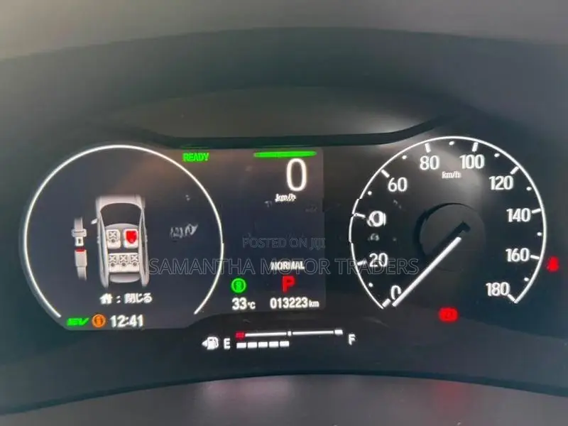 Honda Vezel Z Play Moonroof 2024