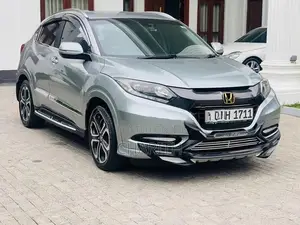 Honda Vezel 2015