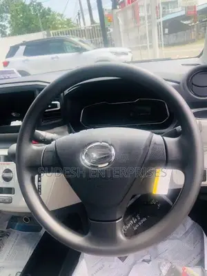 Daihatsu Mira 2024