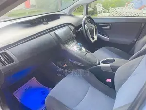 Toyota Prius 2012