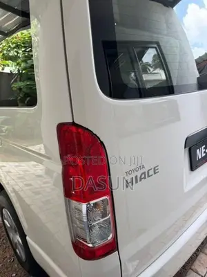 Toyota KDH 2025