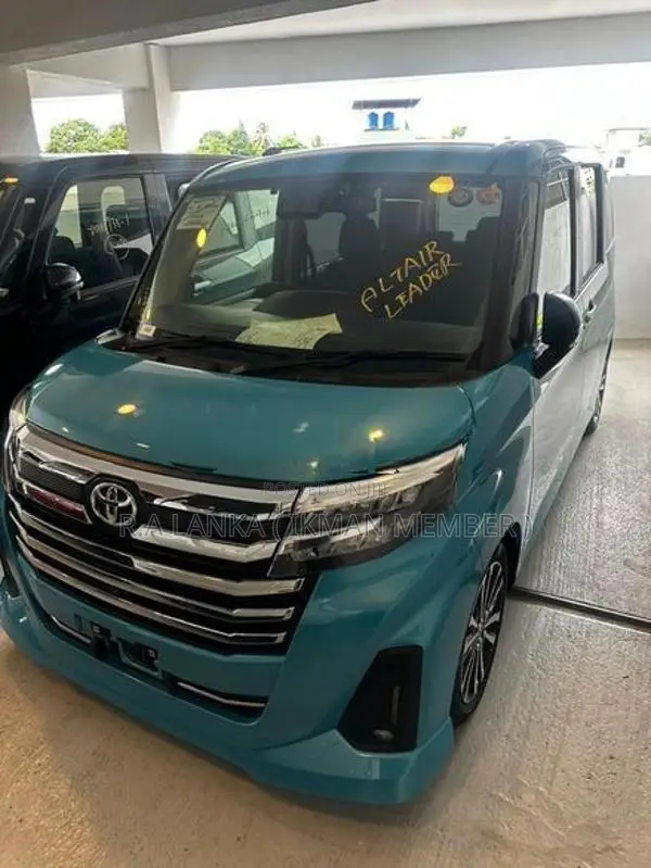 Toyota Roomy Custom GT 2025