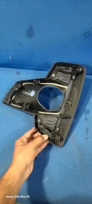 Hilux Revo Fog Cover