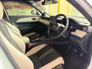 Honda Vezel Z Play 2024