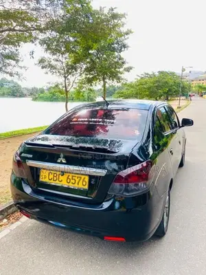 Mitsubishi Attrage 2018