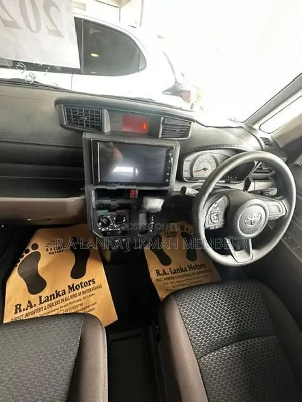 Toyota Roomy X Grade 2025