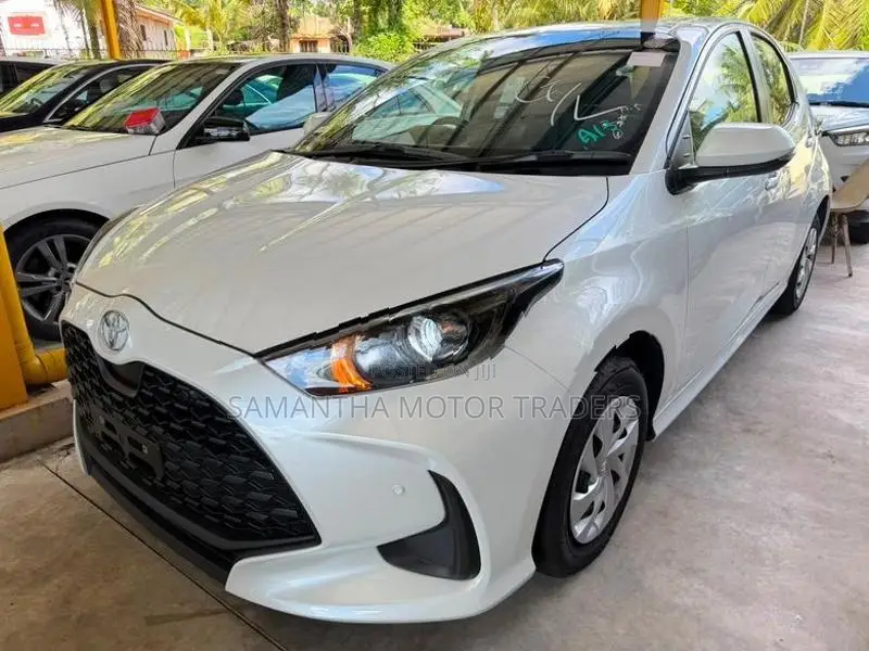 Toyota Yaris X Grade 2025