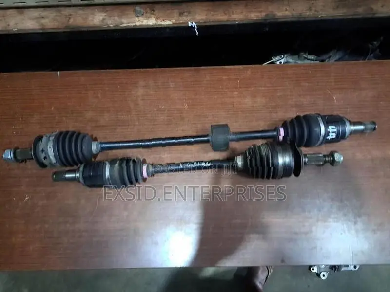 Suzuki Wagon R Axel (MH44S)
