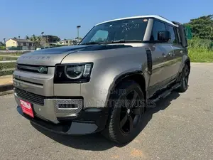 Land Rover Defender HSE 2023