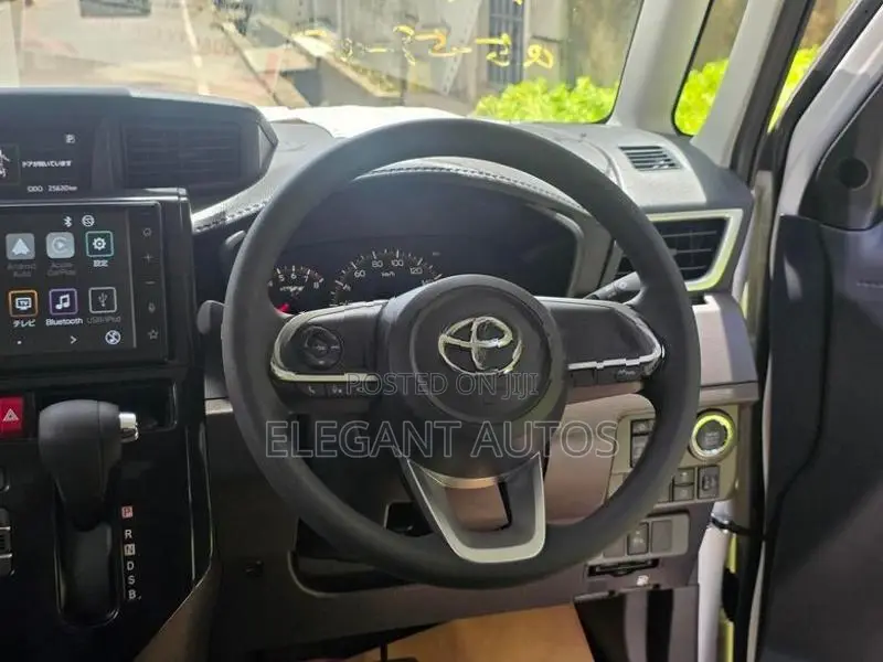 Toyota Roomy G 2025