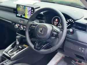 Honda Vezel Z Premium 10Spk 4Way 2026
