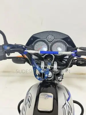 Bajaj CT100 ES 2025