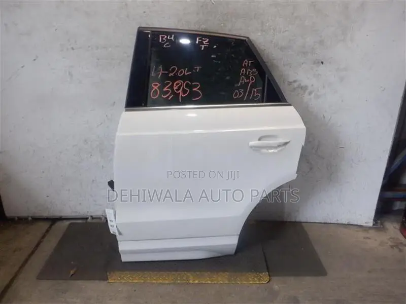 Audi Q5 Door