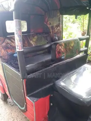 Bajaj RE 1995