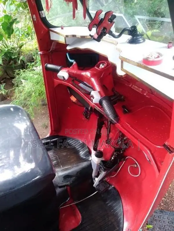 Bajaj RE 1995