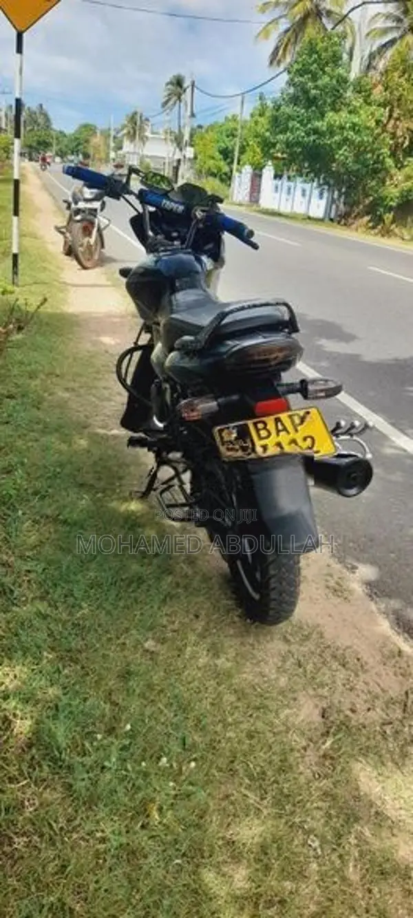 Bajaj Discover 2013