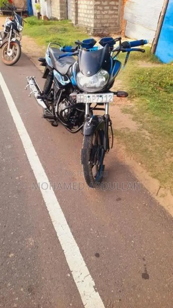 Bajaj Discover 2013