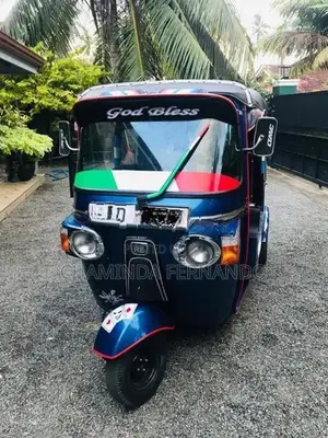 Bajaj RE 4 Stroke 2010