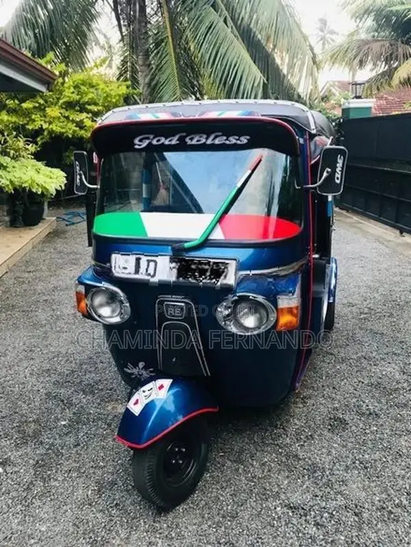 Bajaj RE 4 Stroke 2010