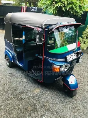 Bajaj RE 4 Stroke 2010