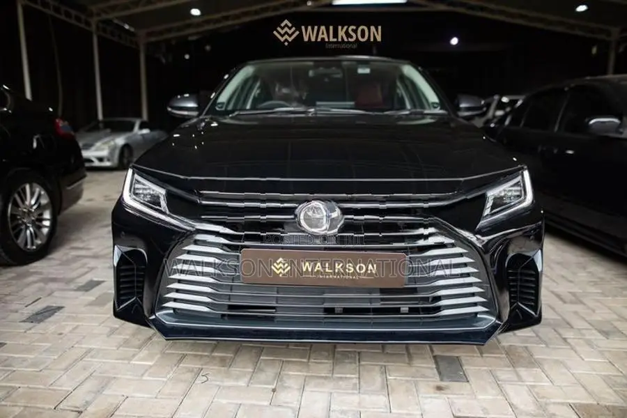 Toyota Yaris Ativ Premium Luxury 2025