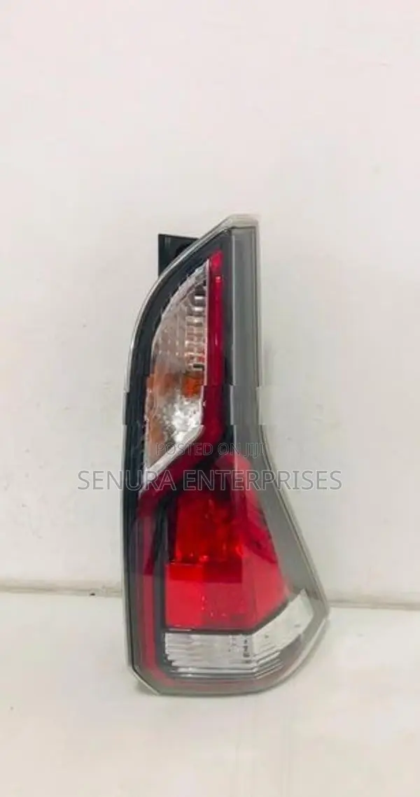 Nissan Serena C27 Tail Light Rh