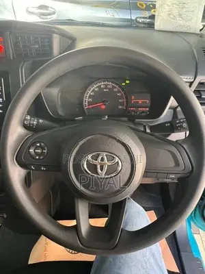 Toyota Roomy X 2023
