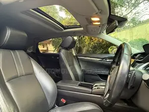 Honda Civic EX Tech Pack sedan 2019