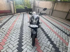 Honda CB Trigger 2015