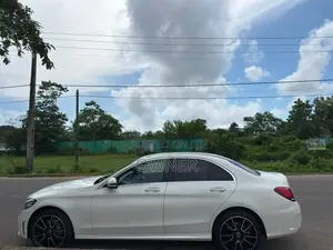 Mercedes Benz C200 2019