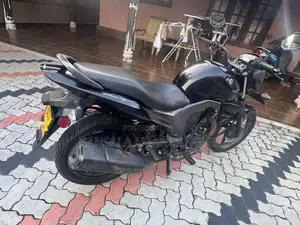Honda CB Trigger 2015