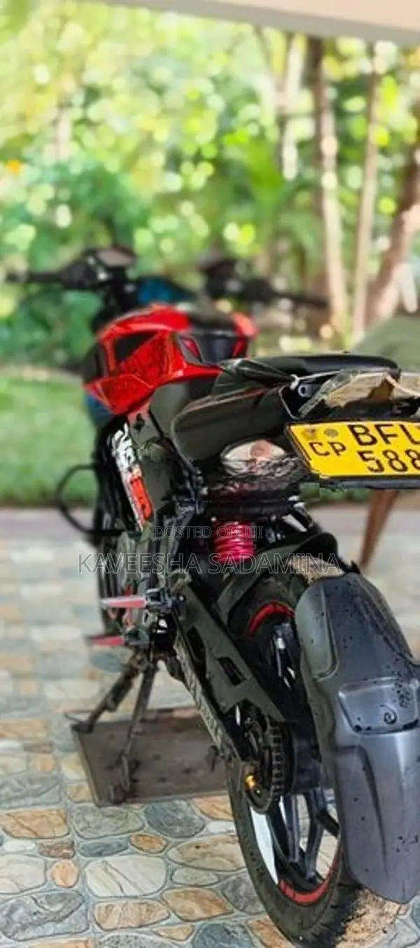 Bajaj Pulsar NS160 2017