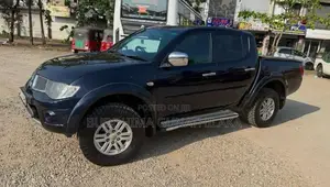 Mitsubishi L200 2015