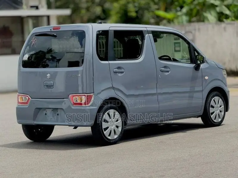 Suzuki Wagon R FX 2025