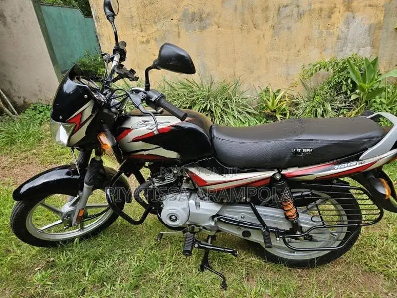 Bajaj CT100 ES 2022