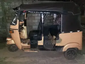 Bajaj RE 2004
