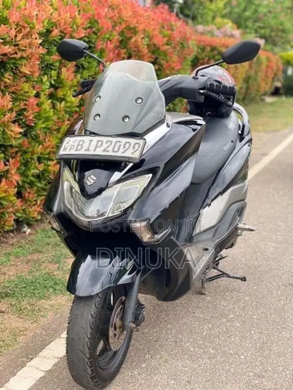 Suzuki Burgman 2020