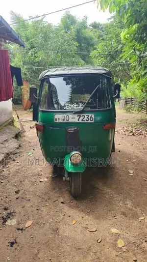 Bajaj RE 2008