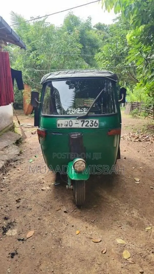 Bajaj RE 2008