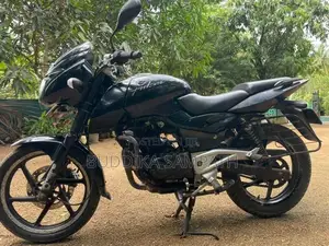 Bajaj Pulsar 180 2011